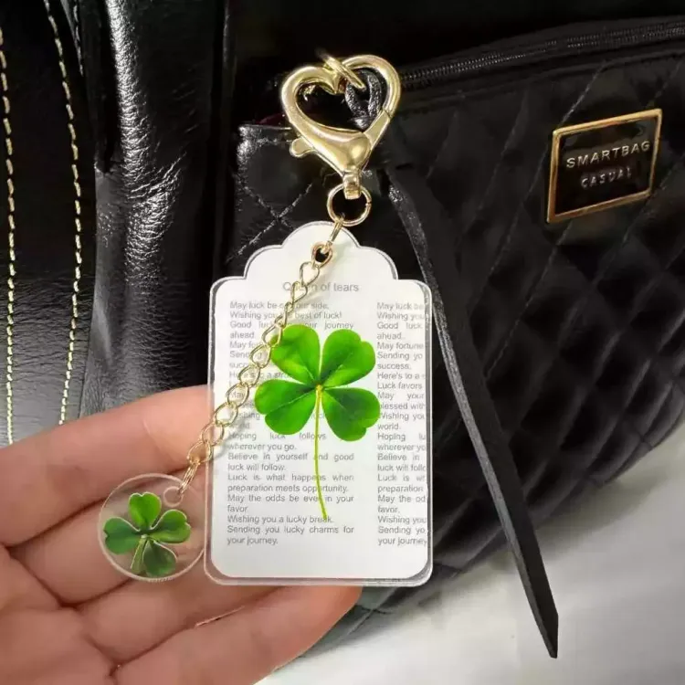 Chaveiro Rainha das Lágrimas