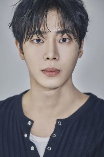 Foto de Choo Young-woo